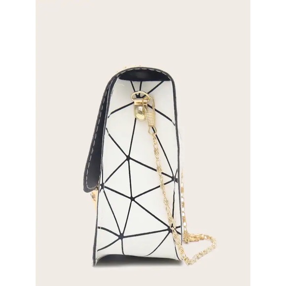 Abstract Print Crossbody Bag NWT - Picture 4 of 5